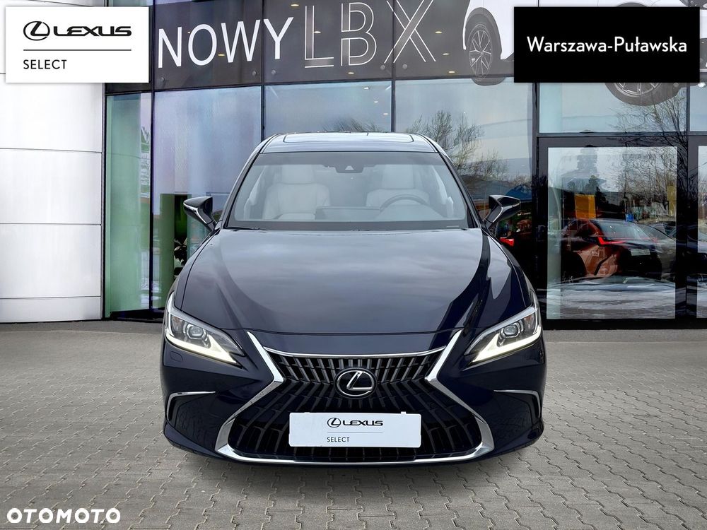 Lexus ES 300h Business Edition - 4