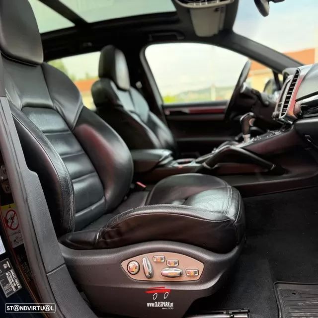 Porsche Cayenne Platinum Edition - 9