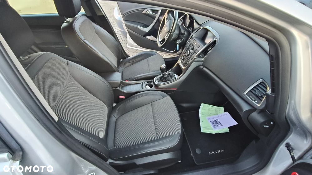 Opel Astra 1.4 Turbo Cosmo - 15