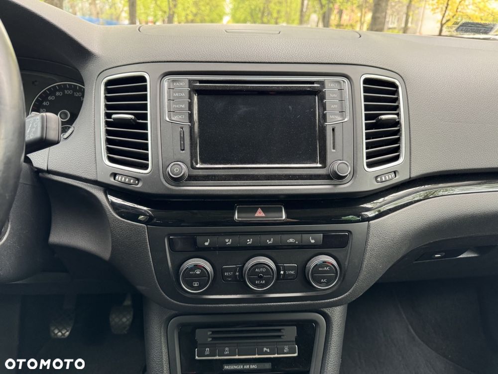 Volkswagen Sharan 2.0 TDI BMT Highline - 28
