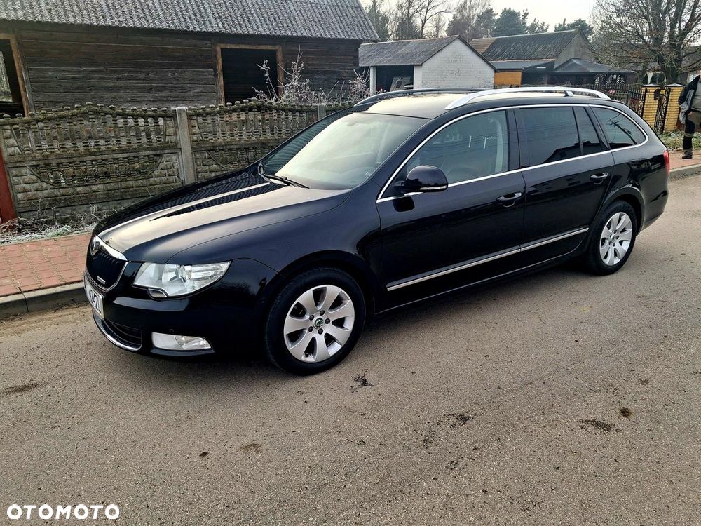 Skoda Superb 1.6 TDI GreenLine - 14