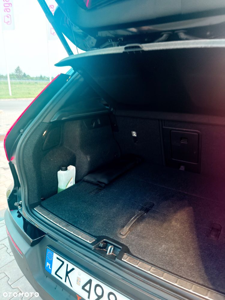 Volvo XC 40 D3 RDesign - 26