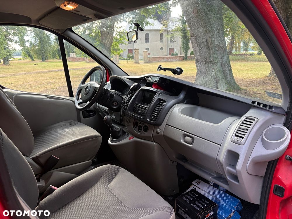 Opel Vivaro - 18