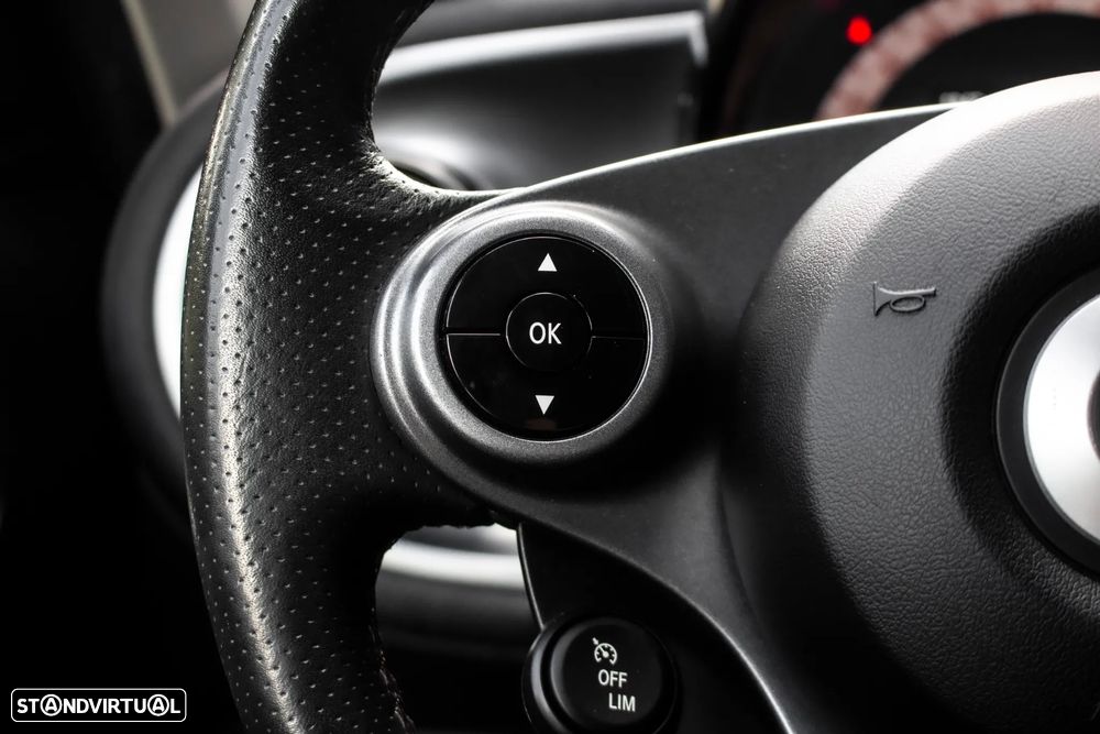 Smart ForFour EQ pulse - 14