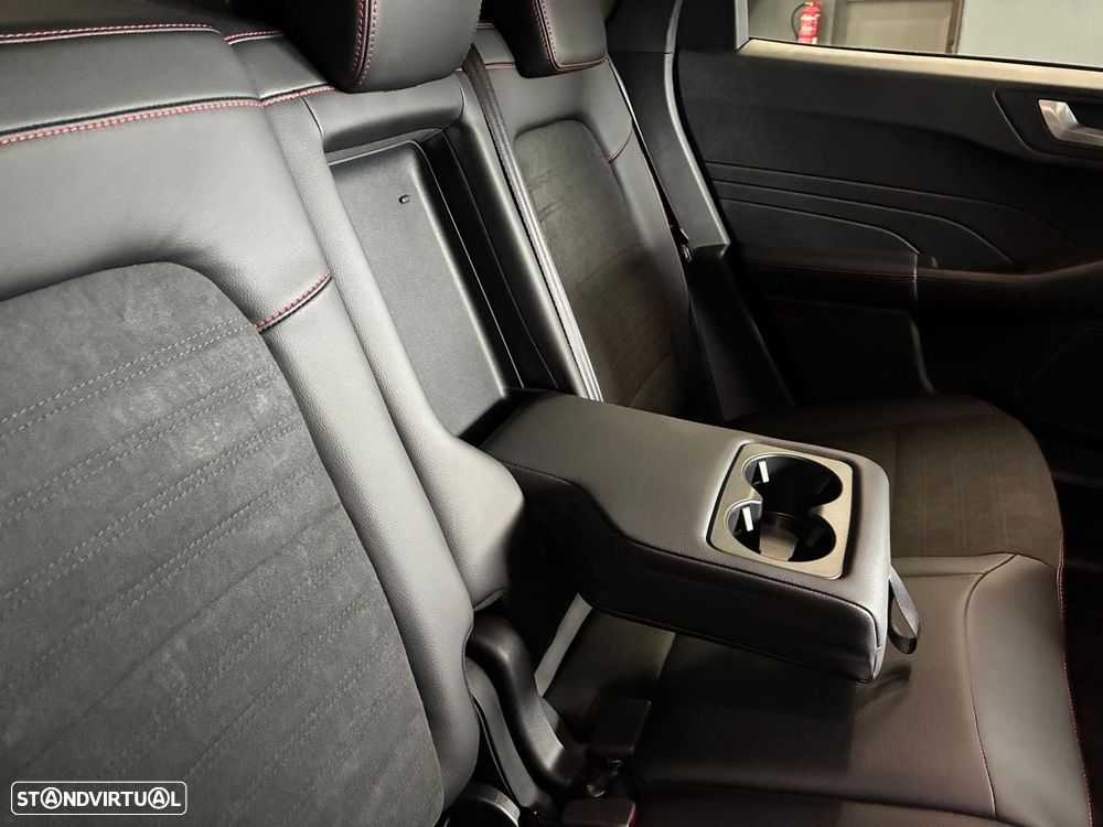 Ford Kuga - 44
