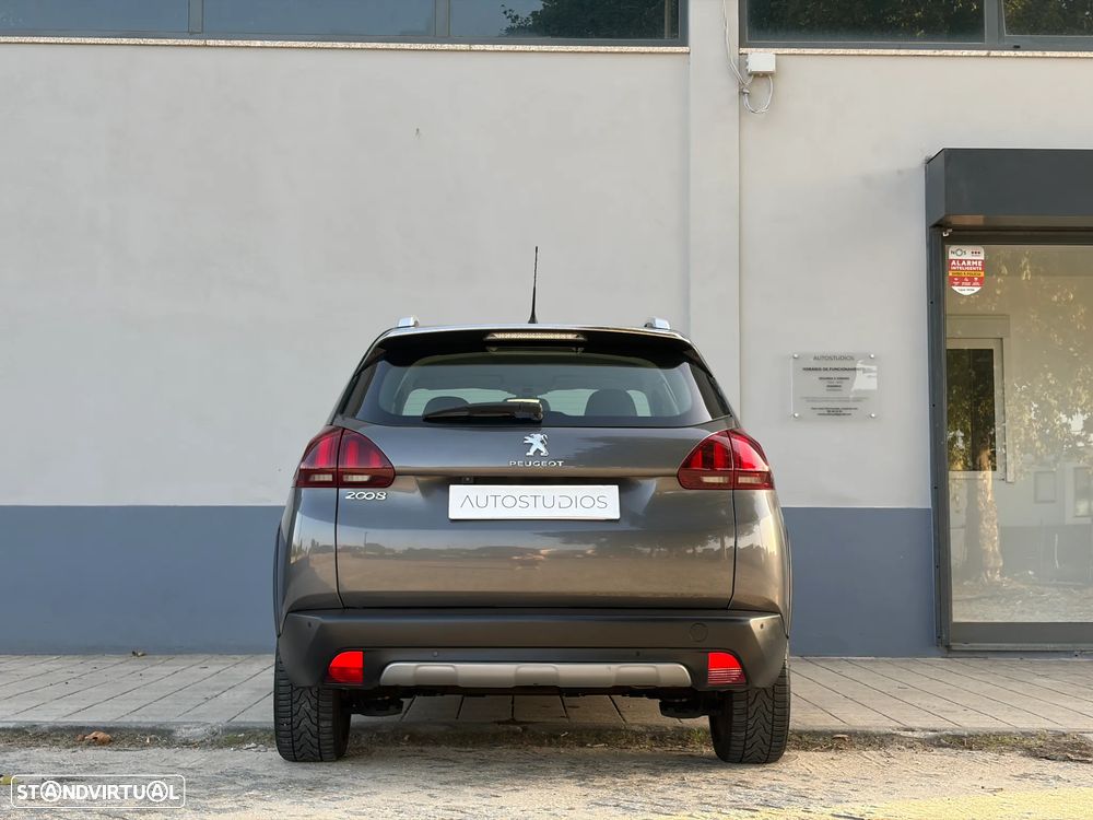 Peugeot 2008 1.2 PureTech Allure EAT6 - 14