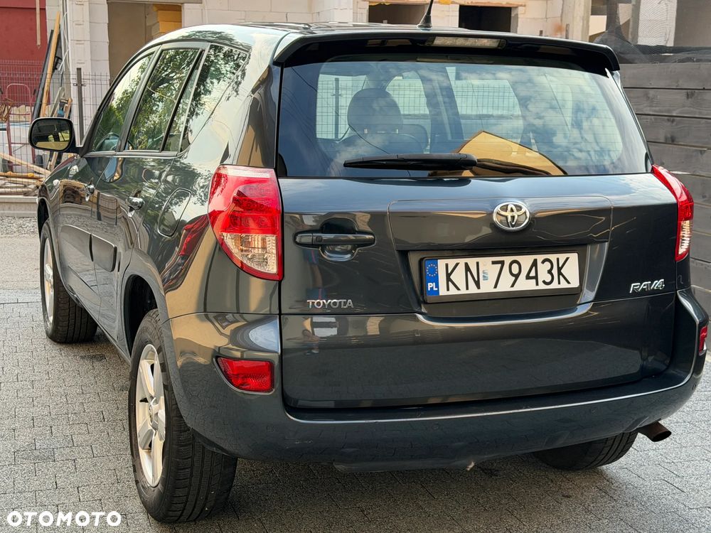 Toyota RAV4 2.0 4x4 Automatik Executive - 6