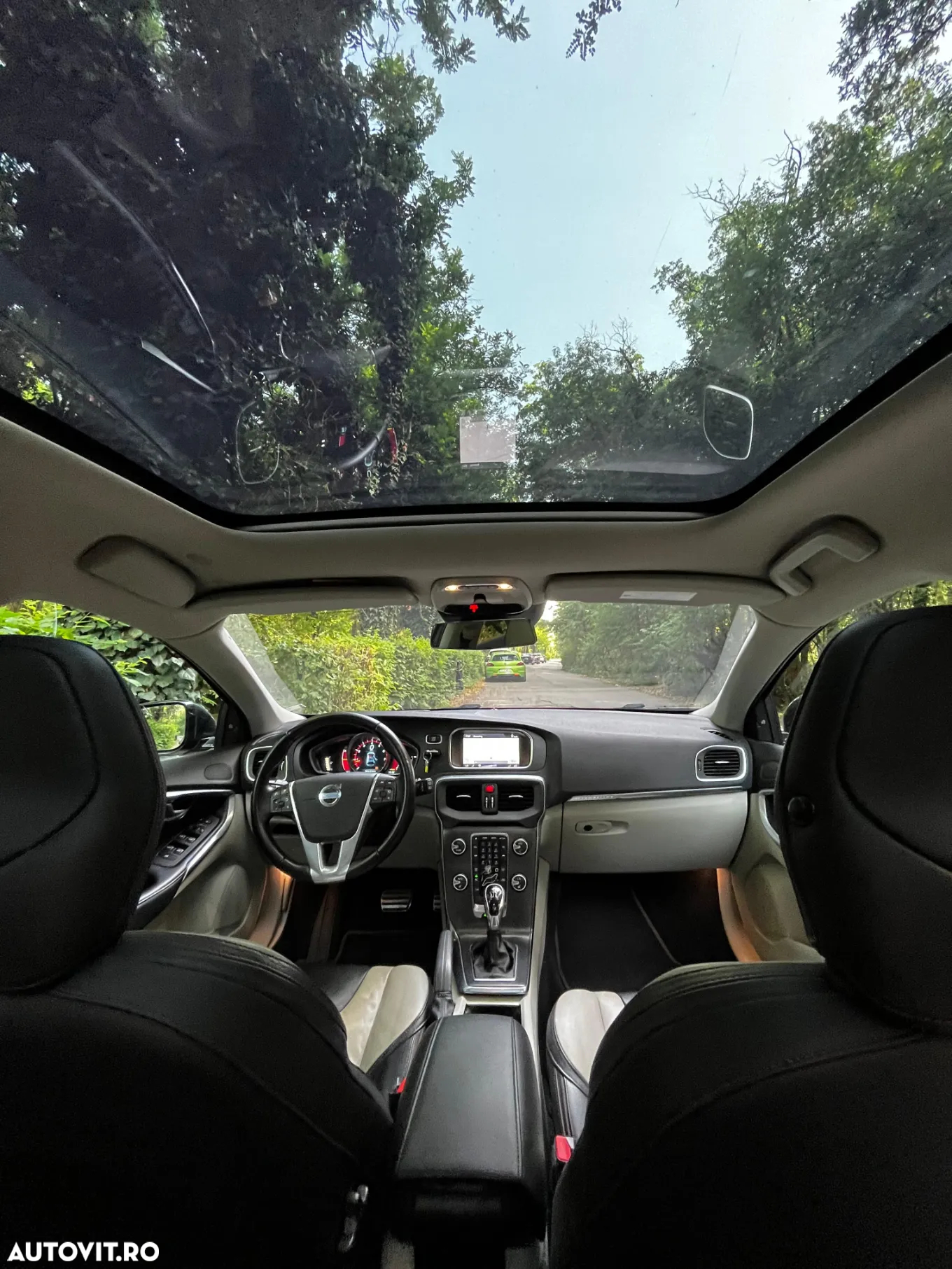 Volvo V40 Cross Country T5 AWD Geartronic Momentum - 11
