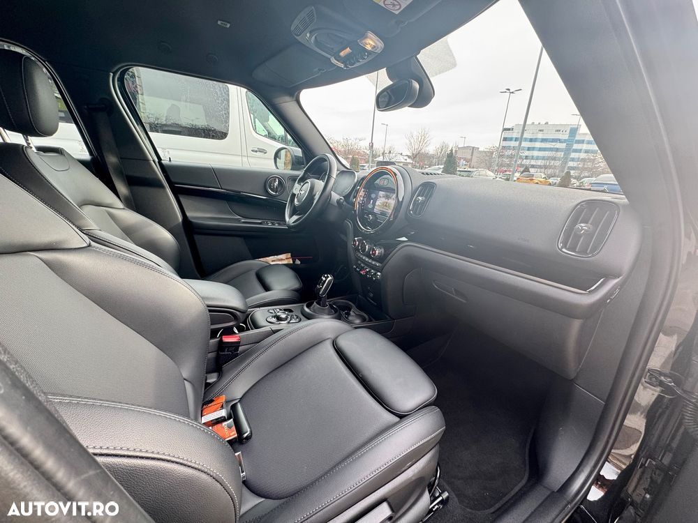 Mini Countryman Cooper SD ALL4 AT - 8