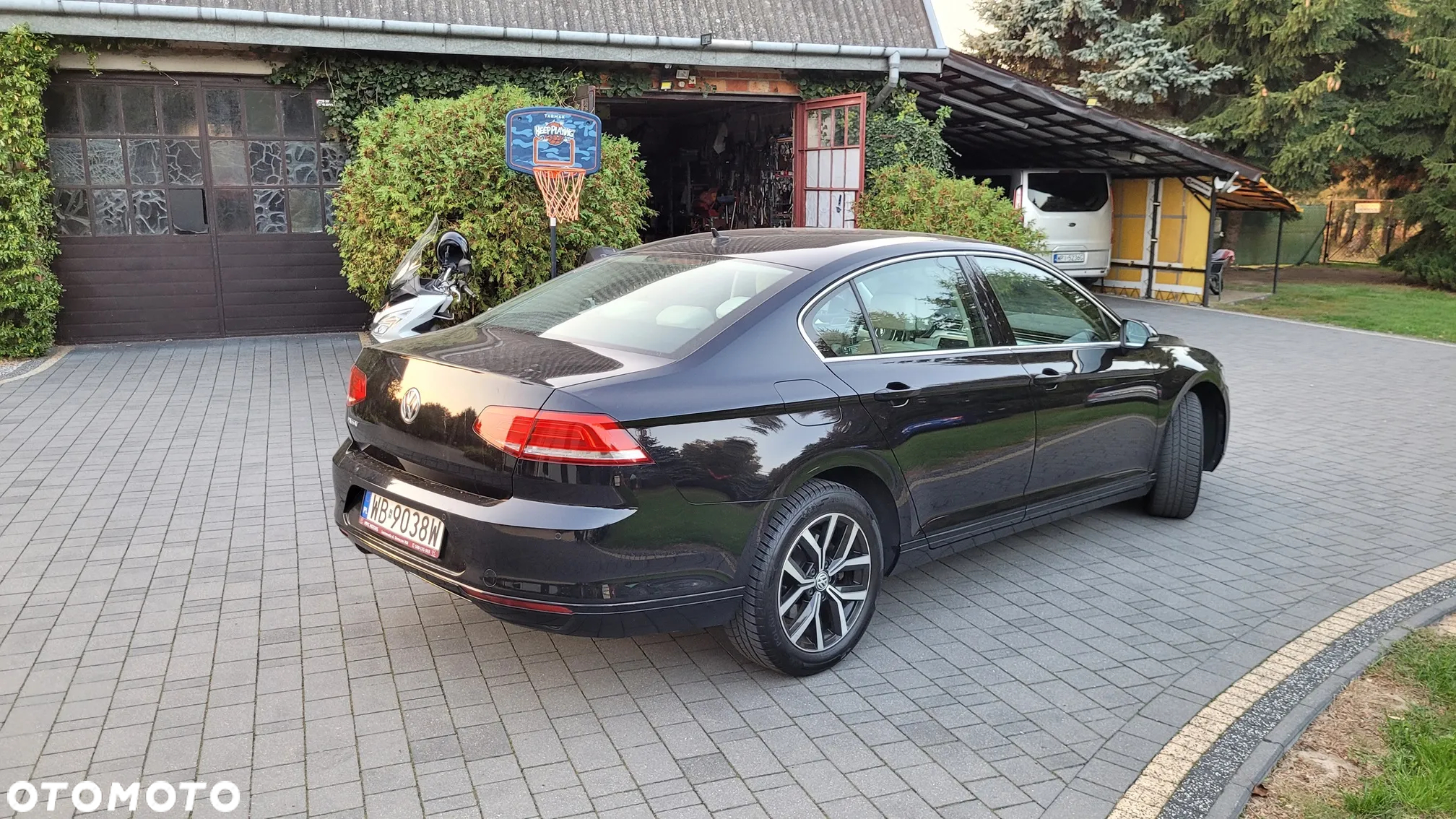 Volkswagen Passat 2.0 TDI BMT Comfortline - 3