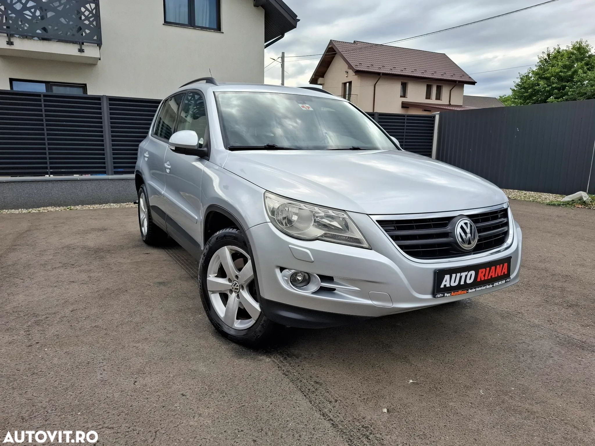 Volkswagen Tiguan 2.0 TDI 4Motion Sport & Style - 1