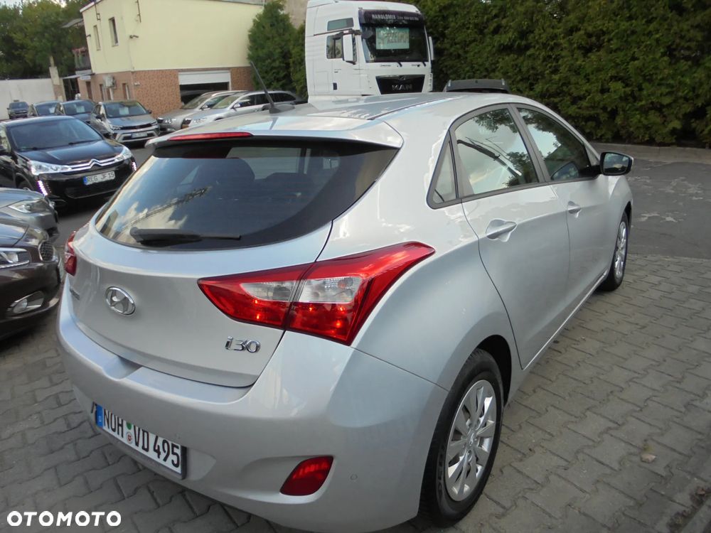 Hyundai i30 1.4 Comfort - 4