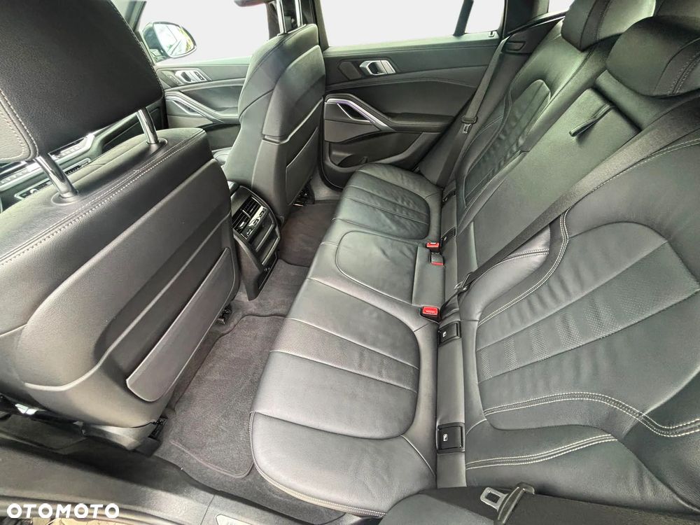 BMW X6 - 25