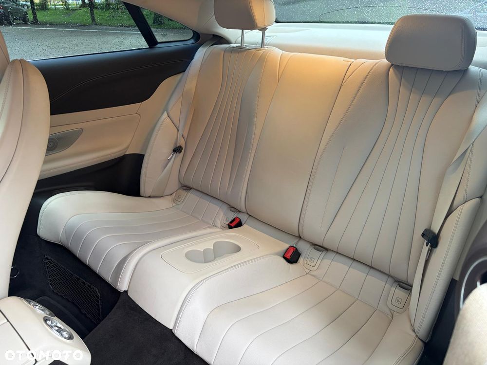 Mercedes-Benz Klasa E 220 d 4-Matic 9G-TRONIC - 9