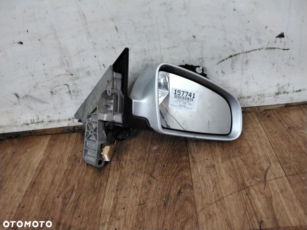 AUDI A4 B6 LUSTERKO PRAWE 5PIN - 1