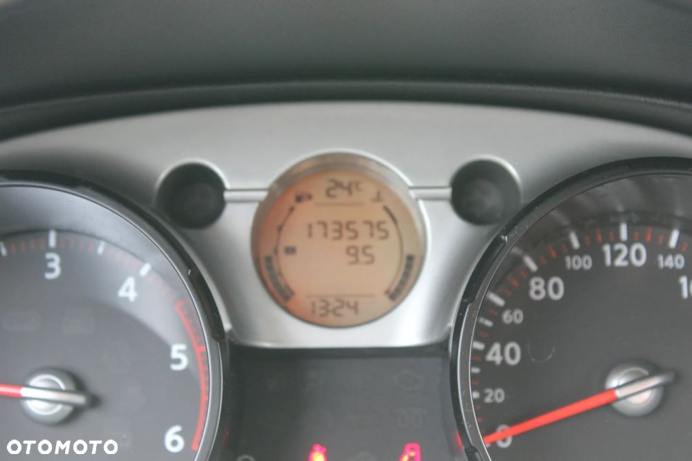 Nissan Qashqai 1.5 dCi Eco visia - 12