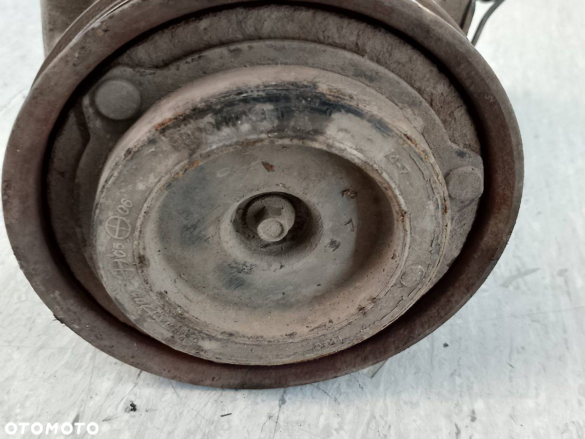 POMPA, SPRĘŻARKA KLIMATYZACJI HYUNDAI GETZ 97701-1C150 1.3 - 7