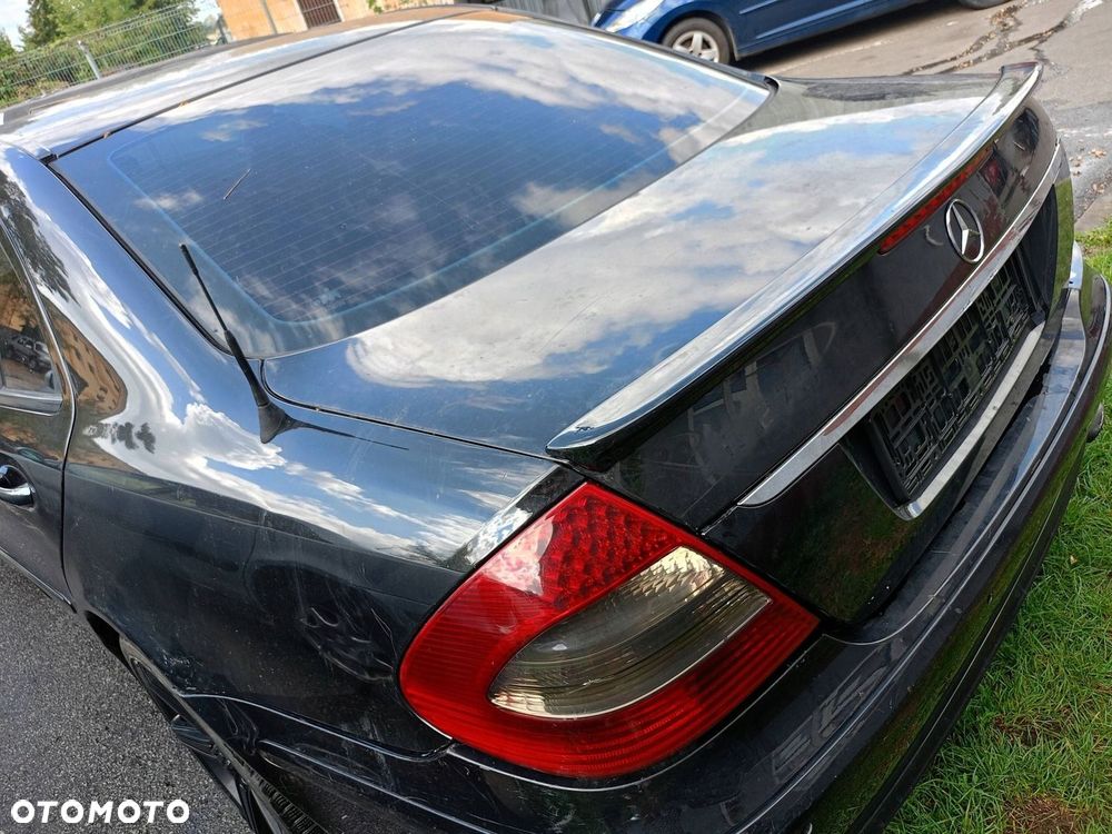Klapa bagażnika Mercedes E W211 kolor 197 - 2