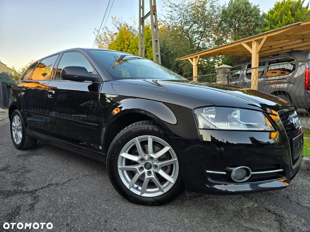 Audi A3 Sportback 1.2 TFSI Attraction - 1