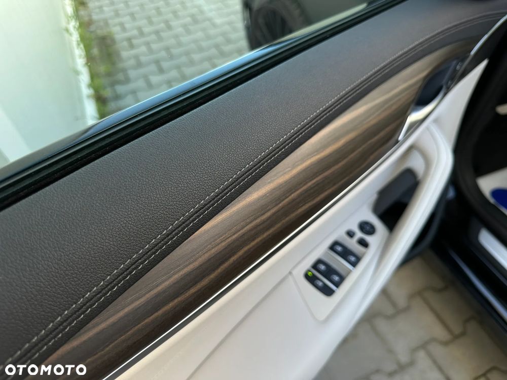 BMW Seria 5 540d xDrive mHEV sport - 18