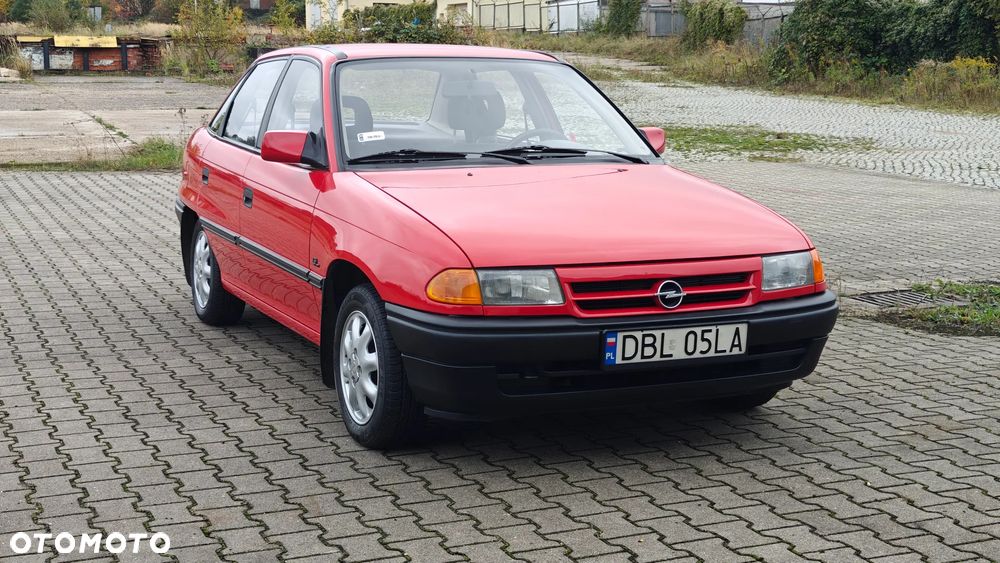 Opel Astra 1.4 GL - 1