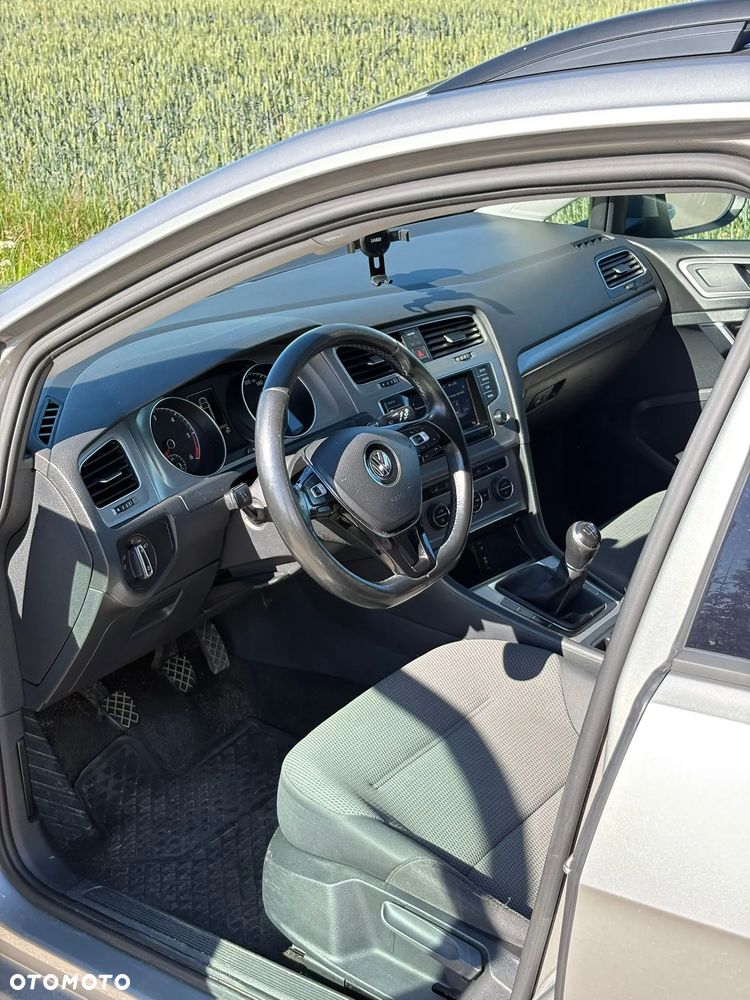 Volkswagen Golf 1.6 TDI Comfortline - 9