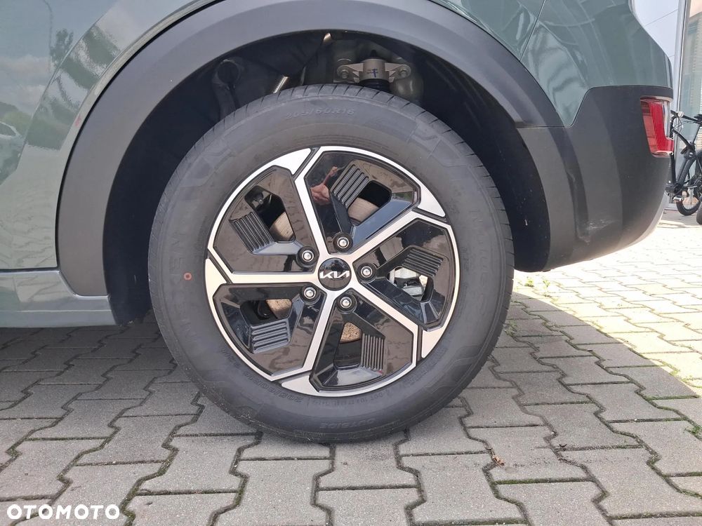 Kia Niro 1.6 GDI Hybrid M - 18