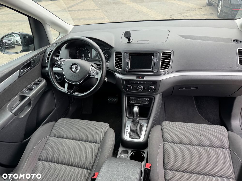 Volkswagen Sharan 2.0 TDI DSG (BlueMotion Technology) Highline - 16