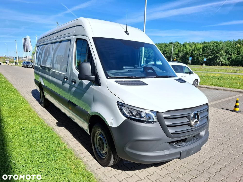 Mercedes-Benz Sprinter 317 CDI Furgon PRO długi 4325 mm L3H2 - 9