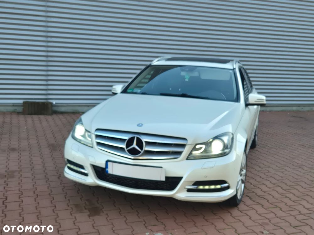 Mercedes-Benz Klasa C 350 CDI DPF (BlueEFFICIENCY) 7G-TRONIC Avantgarde - 12