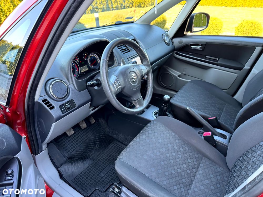 Suzuki SX4 - 9