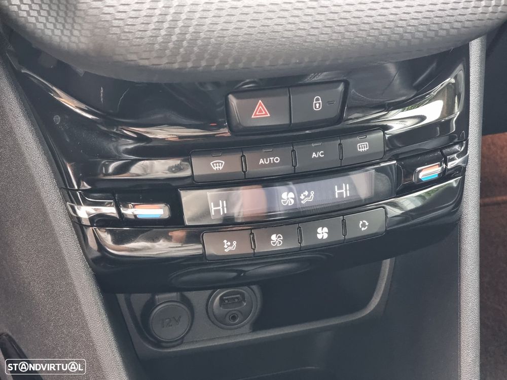 Peugeot 2008 1.6 BlueHDi Allure - 11
