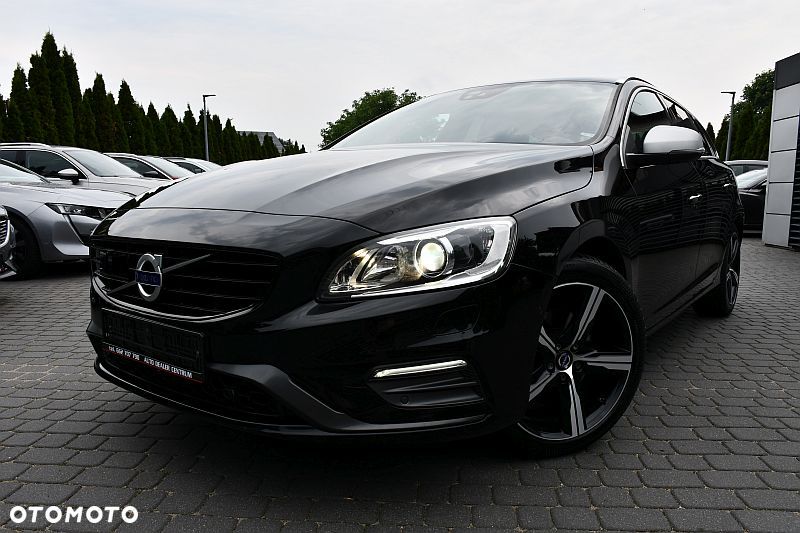 Volvo V60 D4 Geartronic R-Design - 2