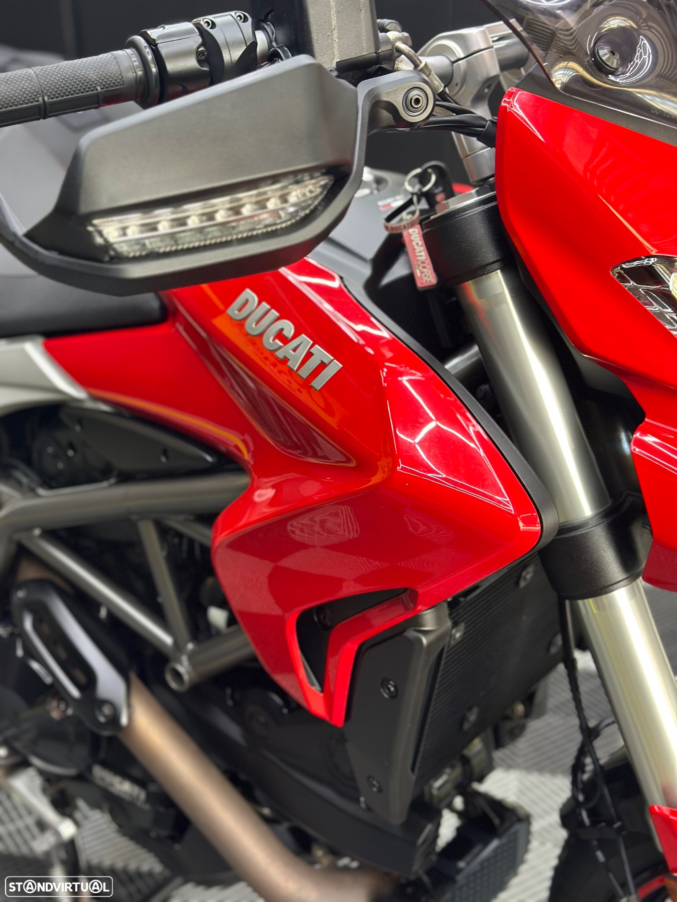 Ducati Hyperstrada 939 - 19