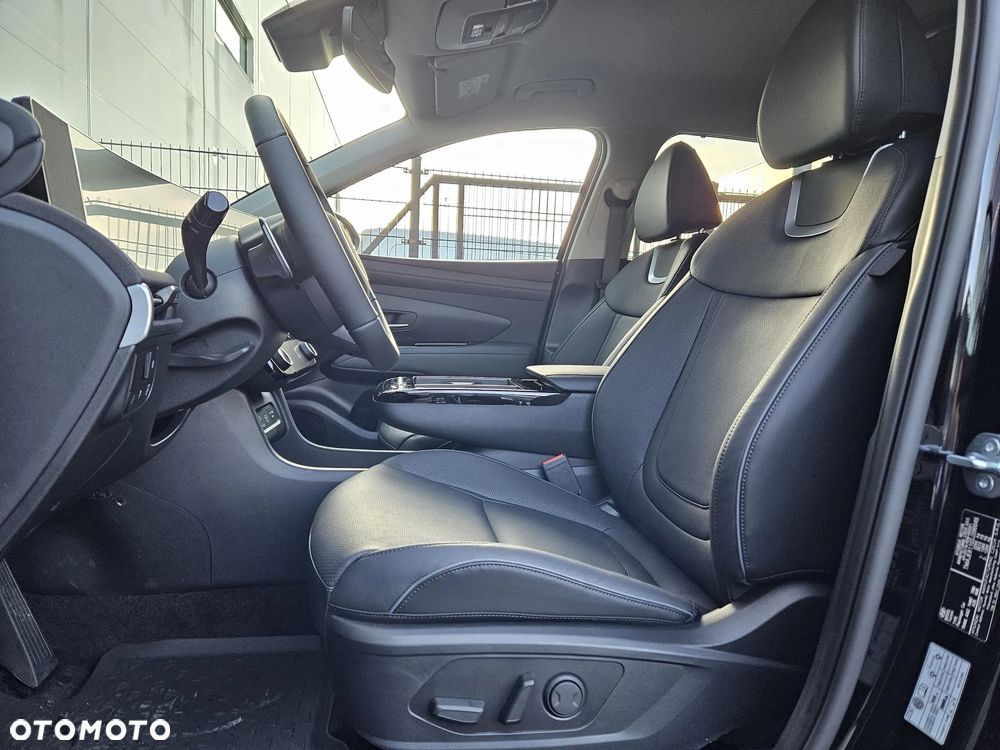 Hyundai Tucson 1.6 T-GDi HEV Platinum 2WD - 23