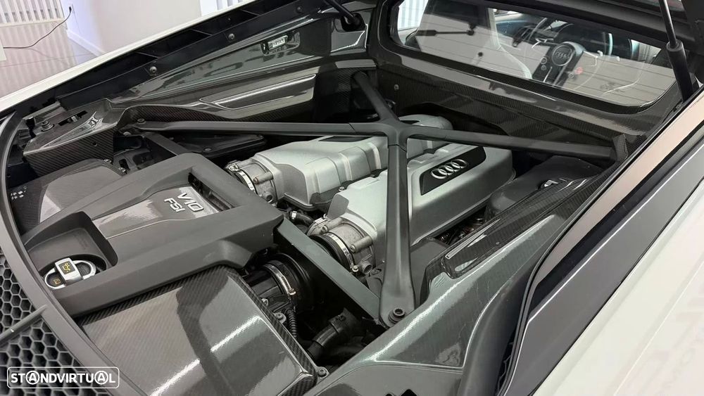 Audi R8 Coupé V10 plus 5.2 FSI quattro S tronic - 34