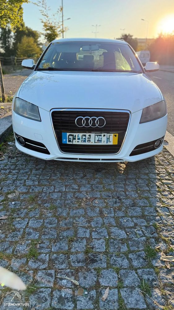 Audi A3 Sportback 1.6 TDI Attraction - 1