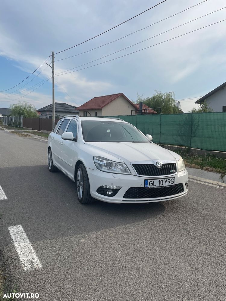 Skoda Octavia 2.0 TSI DSG RS - 3