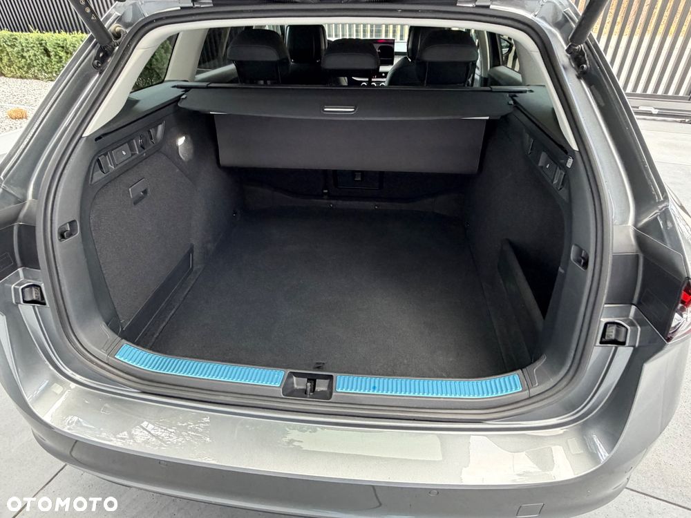 Skoda Superb 1.5 TSI L&K DSG - 20