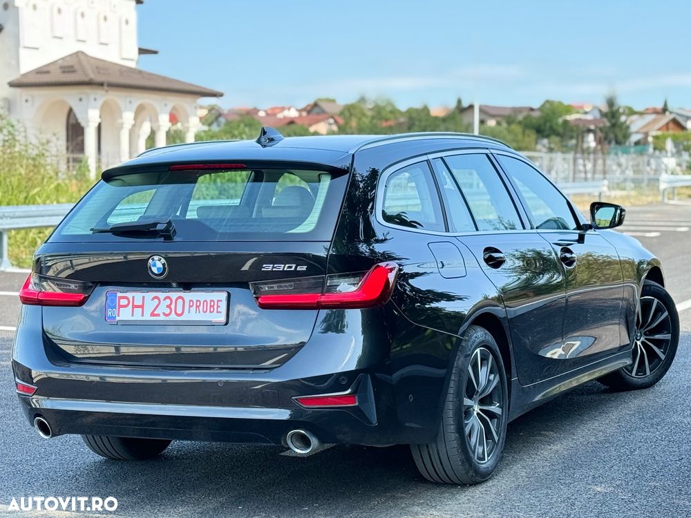 BMW Seria 3 330e Aut. Advantage - 4