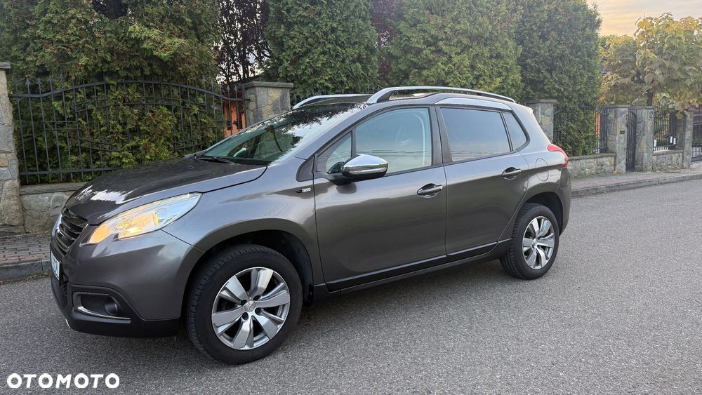 Peugeot 2008 1.2 Pure Tech Active S&S - 5