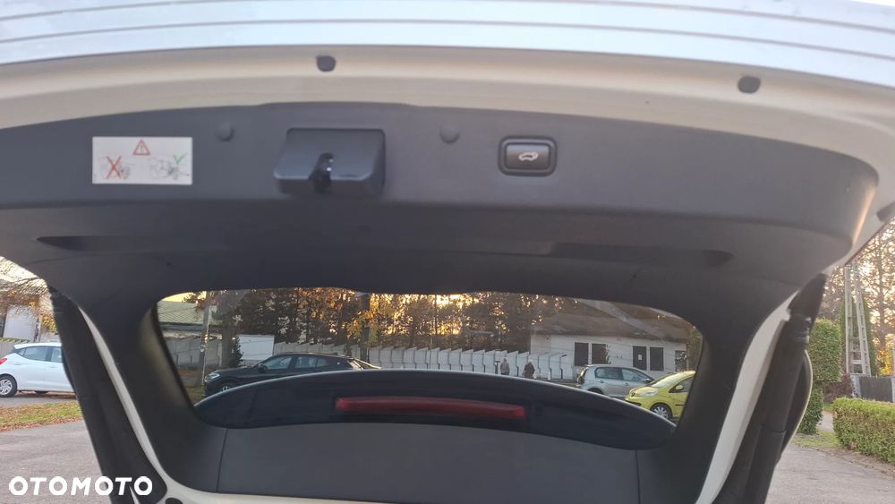 Kia Optima - 35