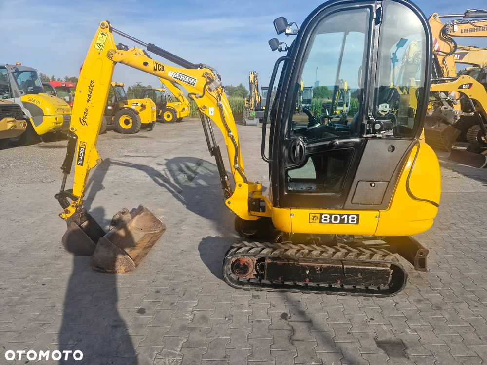 JCB 80 18