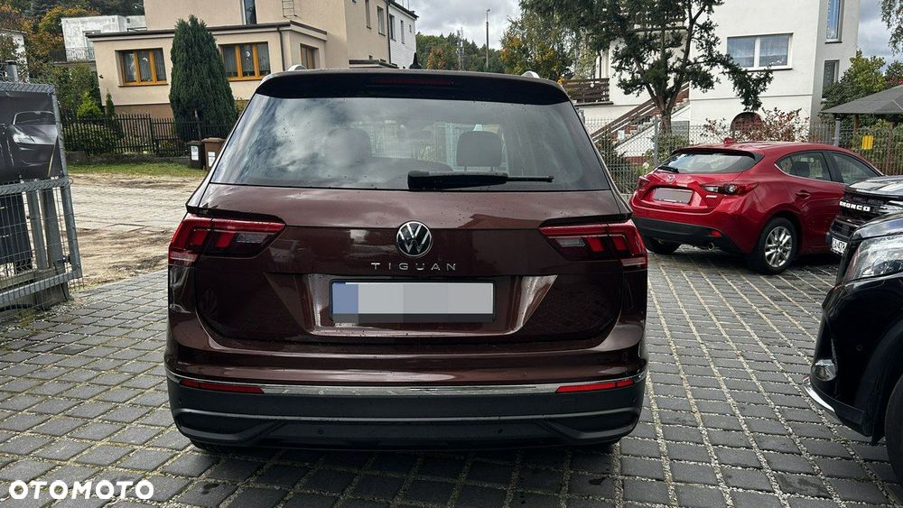 Volkswagen Tiguan - 5