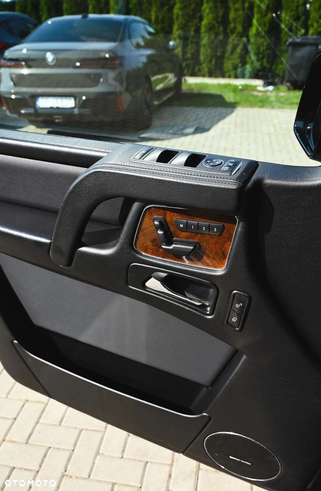 Mercedes-Benz Klasa G 500 7G-TRONIC - 34