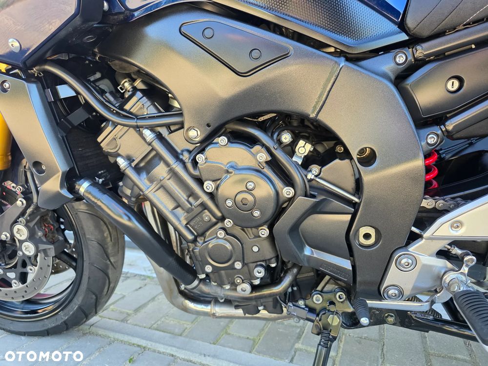 Yamaha FZ - 19