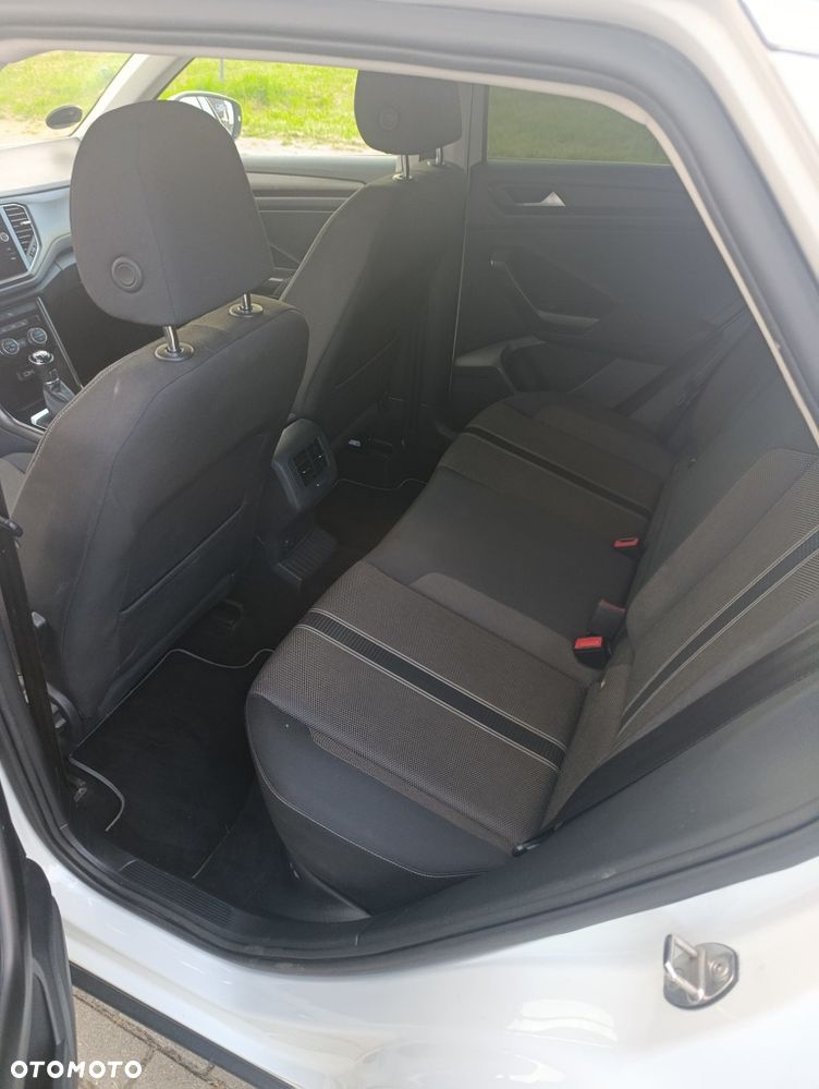 Volkswagen T-Roc - 8