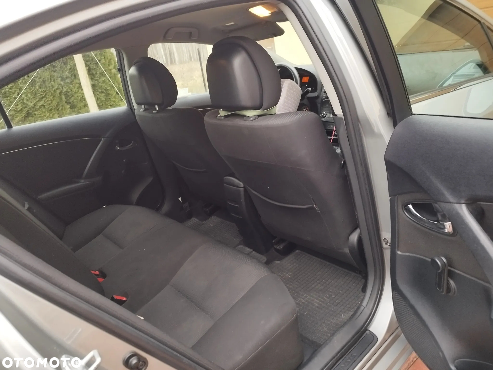 Toyota Avensis - 13