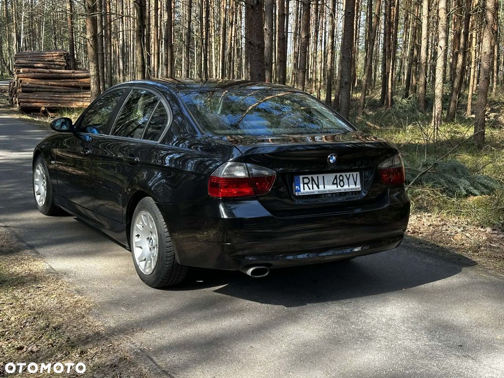 BMW Seria 3 318d DPF - 2