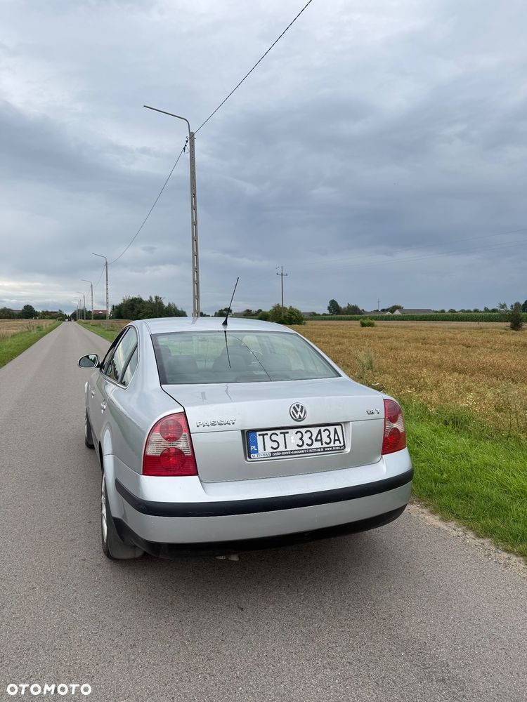 Volkswagen Passat 1.8T Comfortline - 5